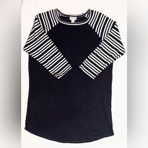 LuLaRoe 3/4 sleeve knit Randy tee, XS